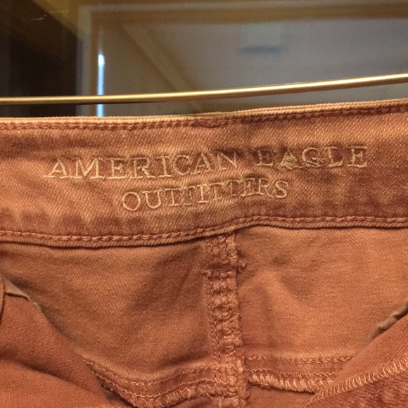 Rose colored American Eagle Distressed Shorts - Picture 6 of 7